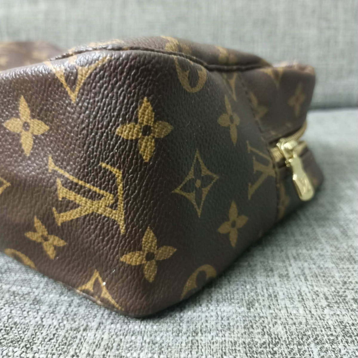 Pre loved Authentic Vintage Louis Vuitton Toiletry Pouch Clutch Handbag French Made MB1014