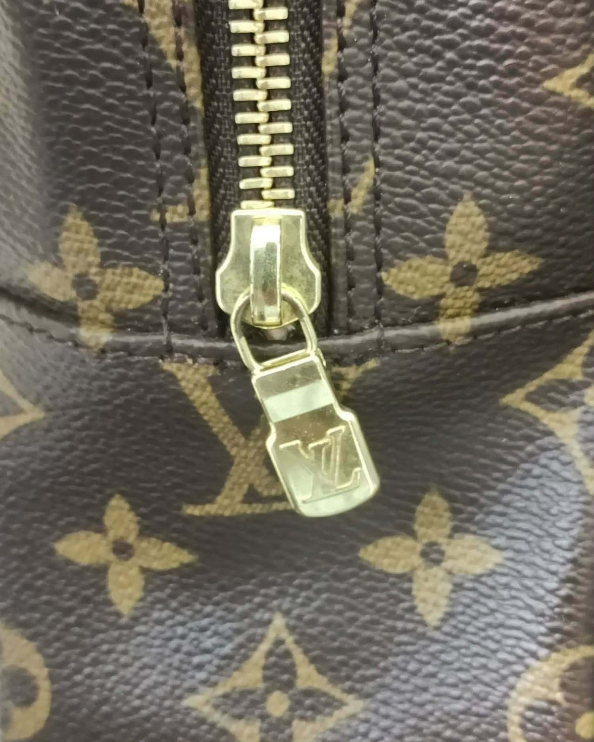 Pre loved Authentic Vintage Louis Vuitton Toiletry Pouch Clutch Handbag French Made MB1014