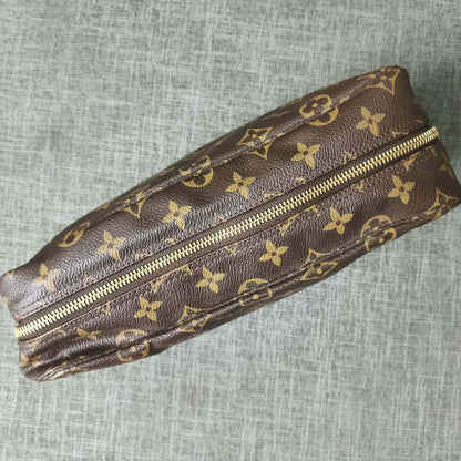 Pre loved Authentic Vintage Louis Vuitton Toiletry Pouch Clutch Handbag French Made MB1014